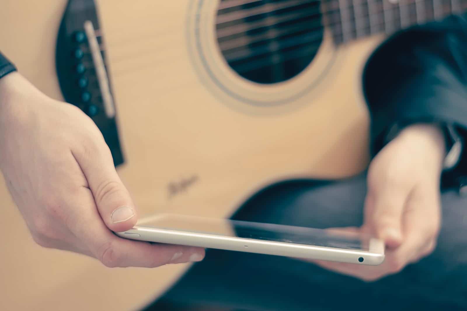 Ricardo Mata Professor de Guitarra